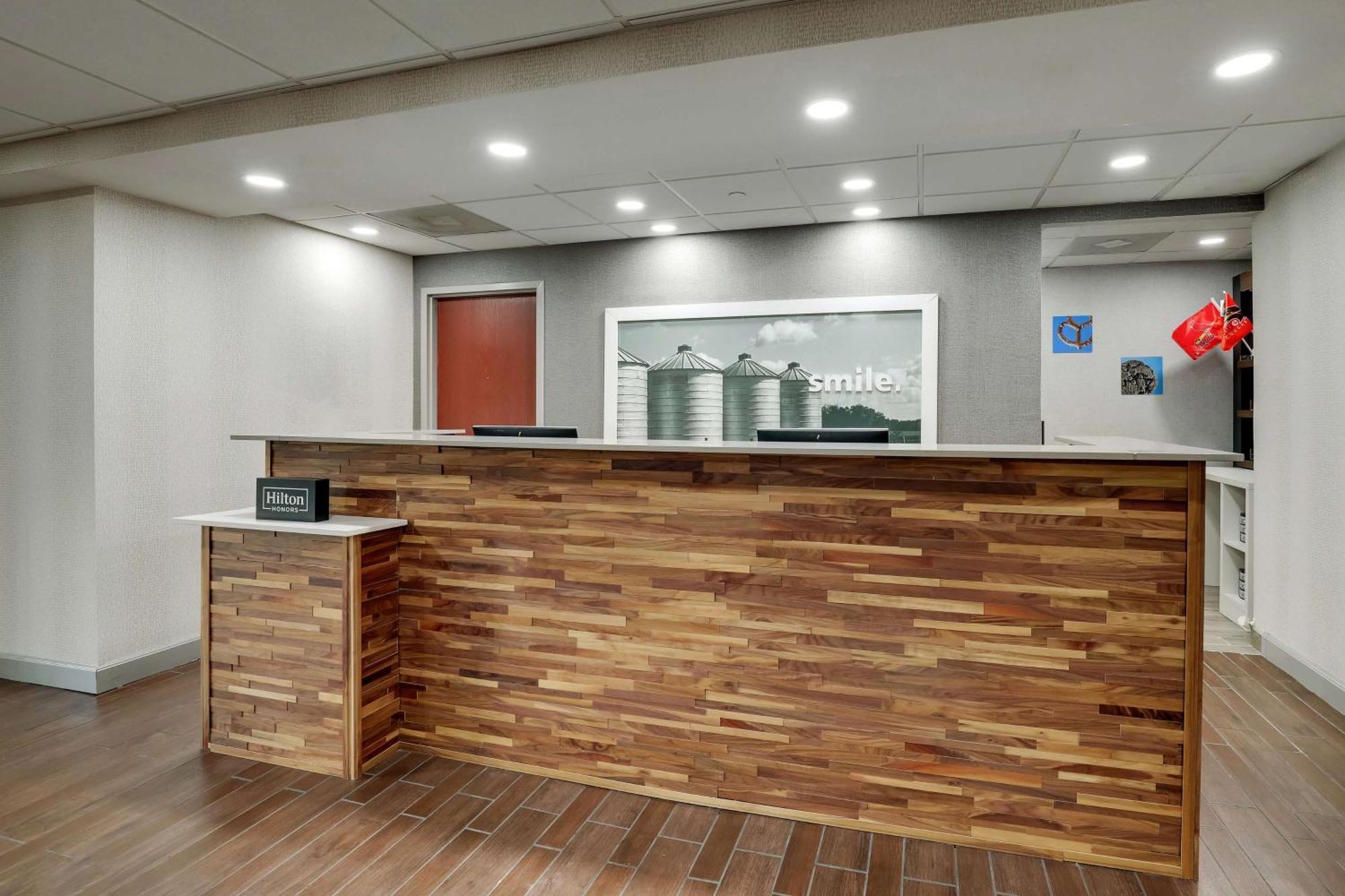 Hampton Inn & Suites St. Louis - Edwardsville Glen Carbon Exterior photo